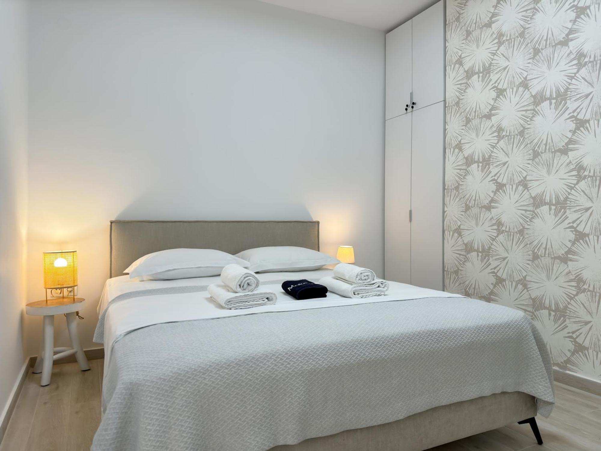 Apartment Luxury Downtown Guya